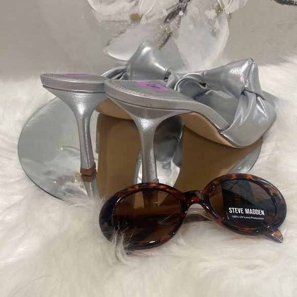 Marc Fisher Sandals - Picture 2 of 4